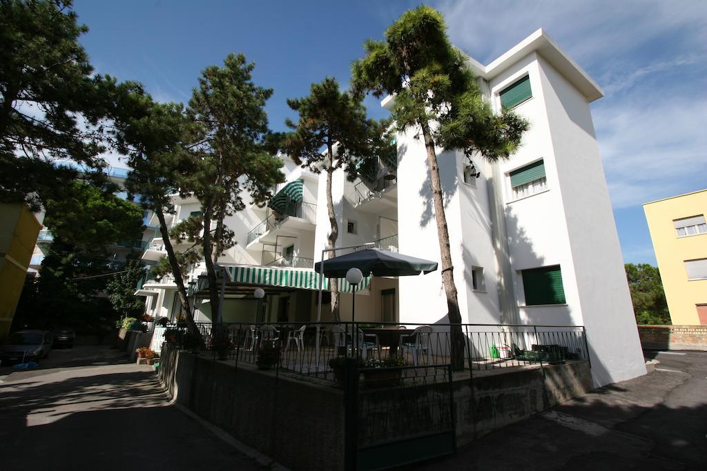 Hotel Garden لينانو سابيادورو المظهر الخارجي الصورة